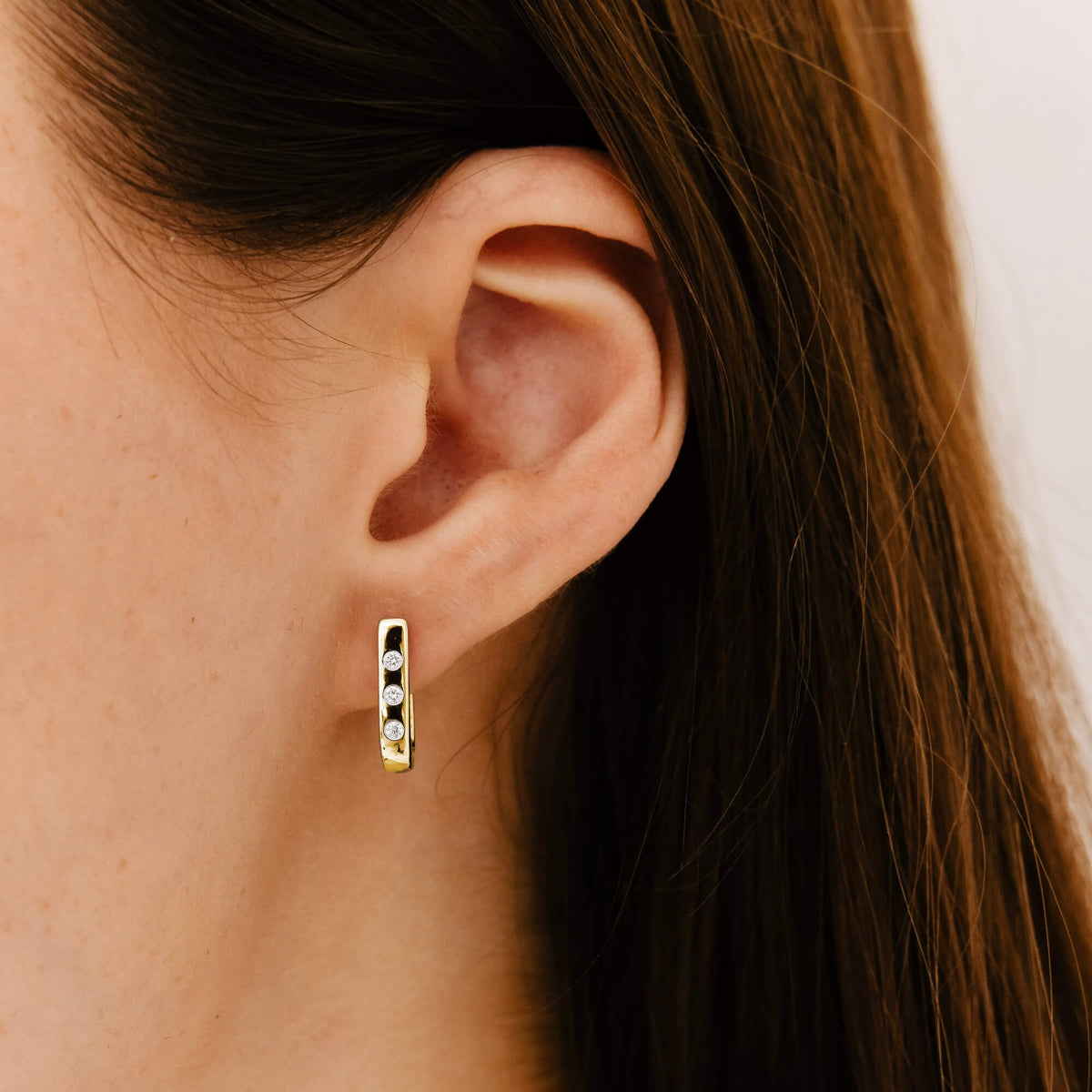 Yellow Gold-4^Diamond Hoop Earrings: DRD Reversible U Hoops in Yellow Gold