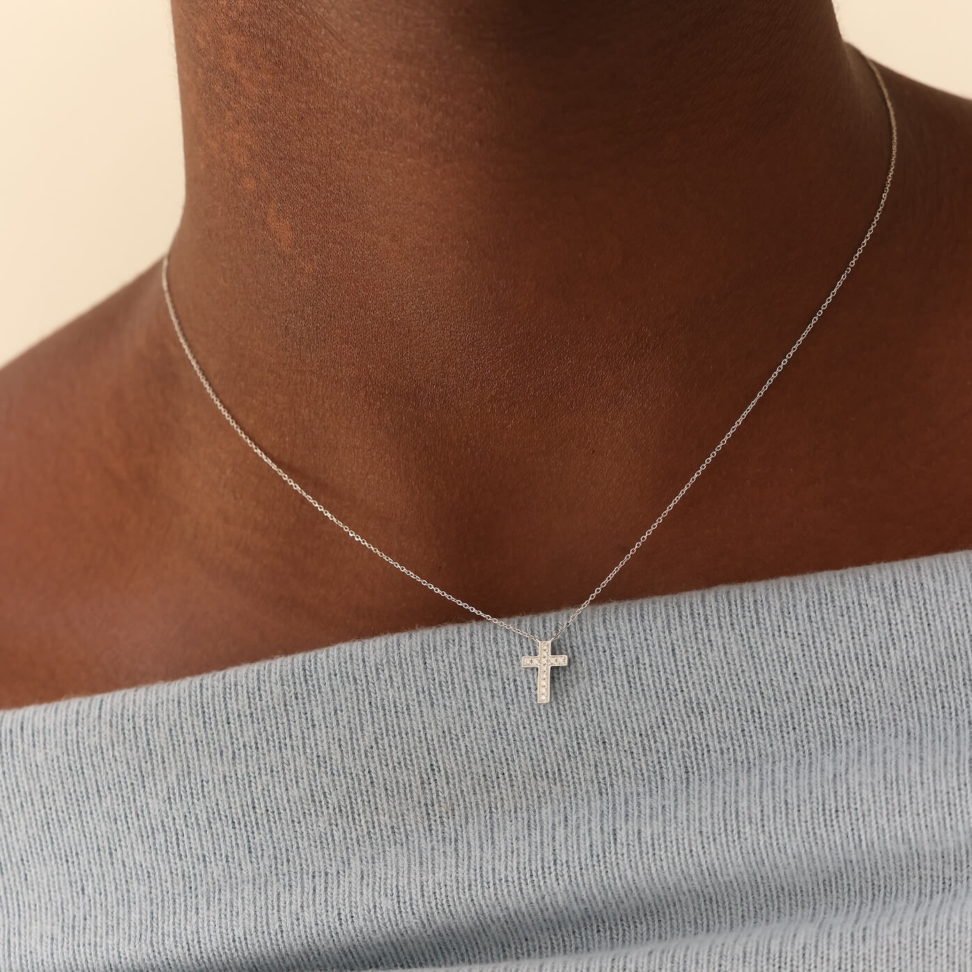 White Gold-2^Designer Diamond Necklaces: DRD Diamond Cross Necklace in White Gold