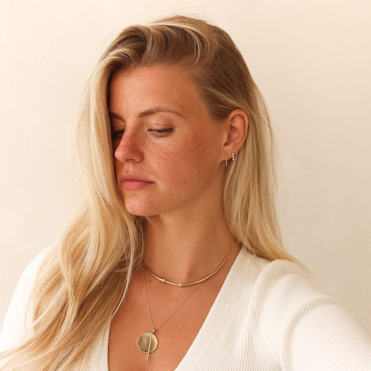 Yellow Gold-3^Diamond Designer Necklaces: Taylor Elaine Collar Necklace in Yellow Gold