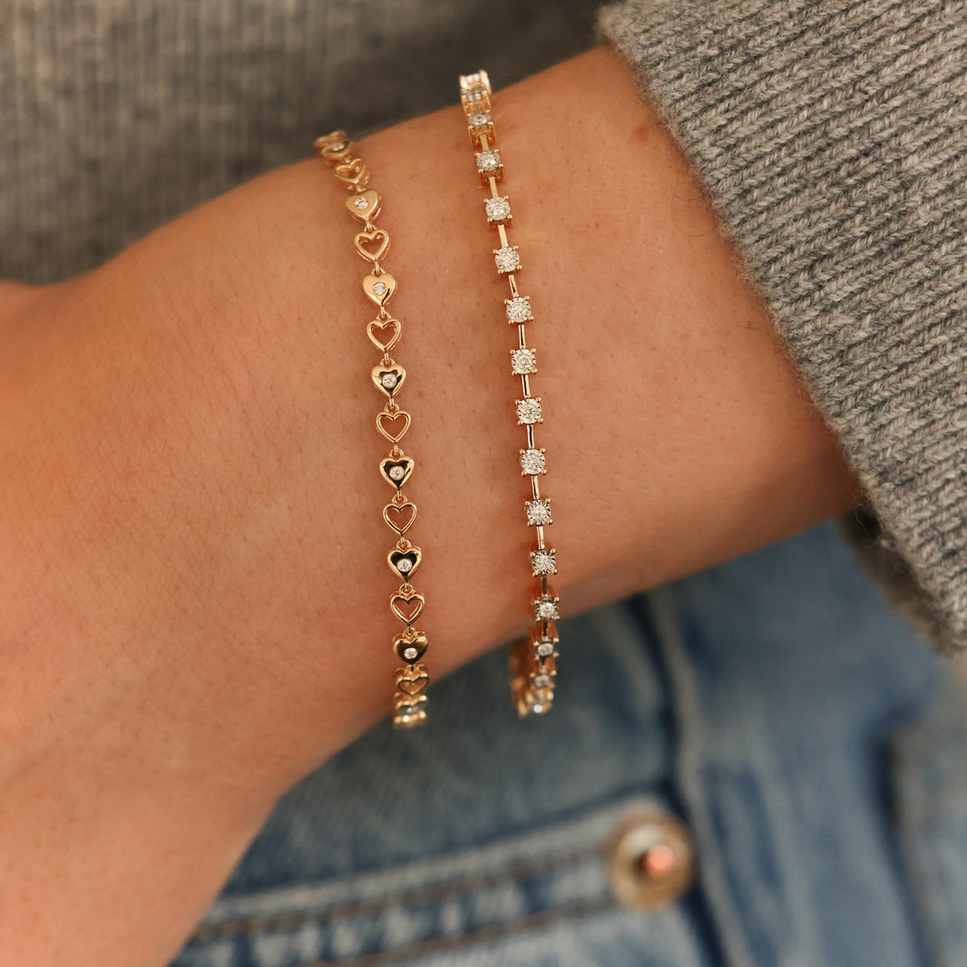 Yellow Gold-2^DRD Heart Tennis Bracelet in Yellow Gold