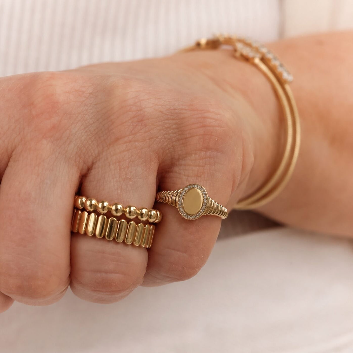 White Gold-3^Diamond Signet Rings: DRD Oval Signet Ring in White Gold