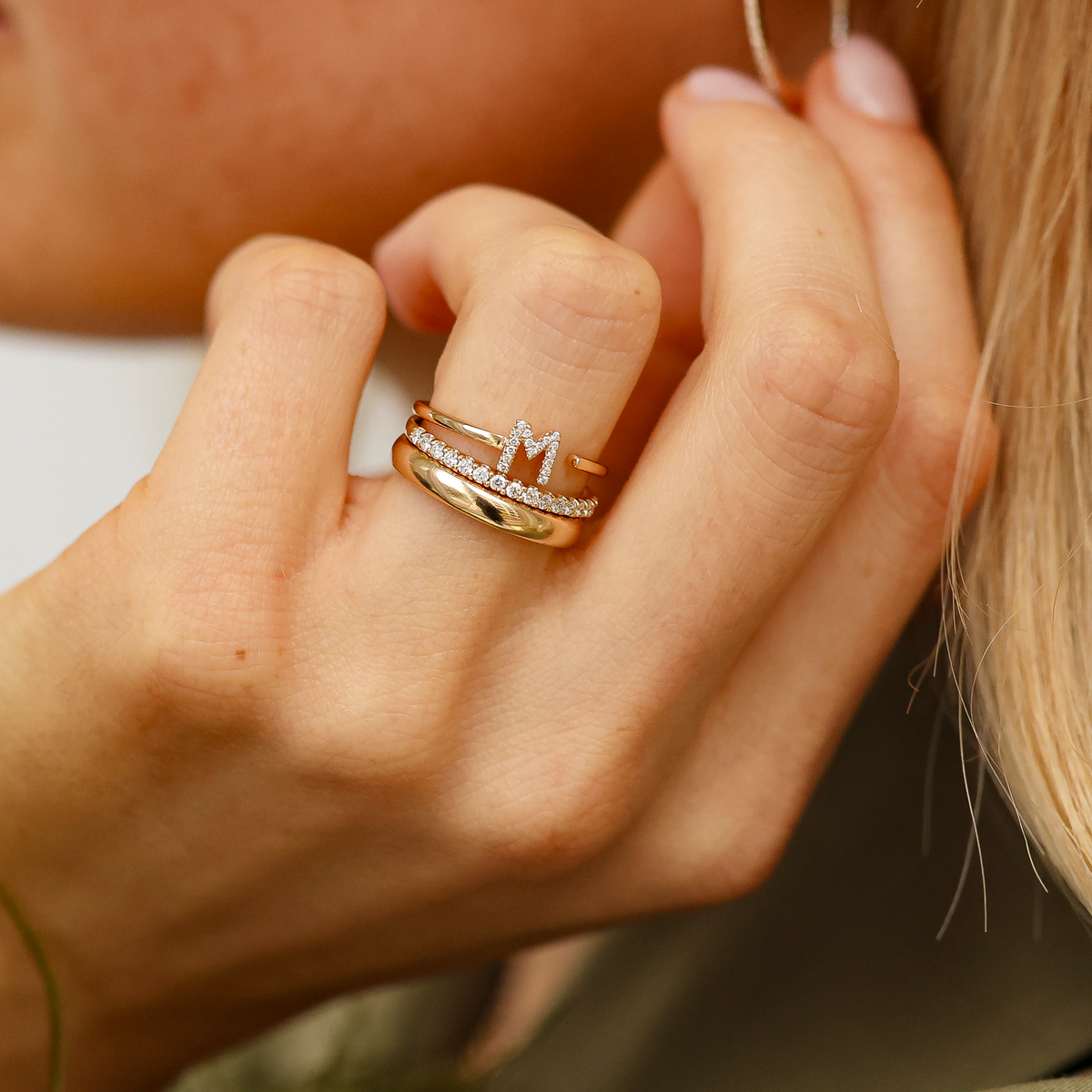 Yellow Gold-3^Diamond Initial Rings: DRD Single Initial Ring in Yellow Gold
